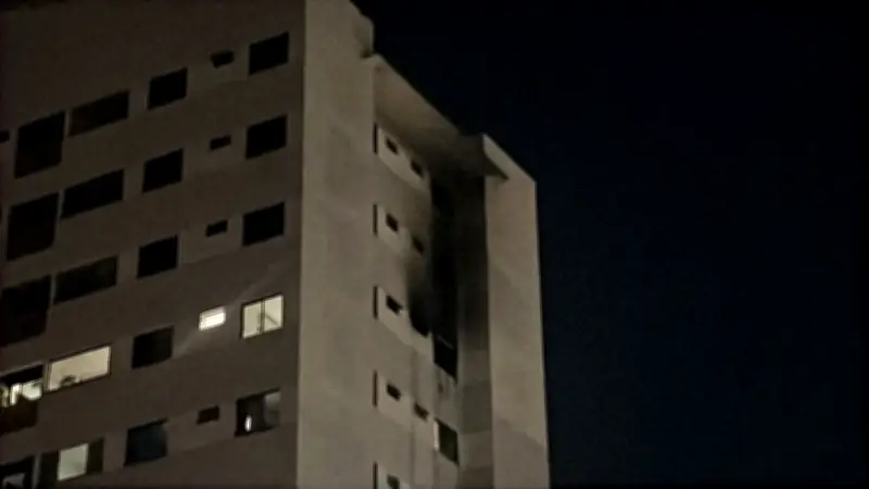 Incêndio atinge apartamento no condomínio Solar dos Franceses em Manaus