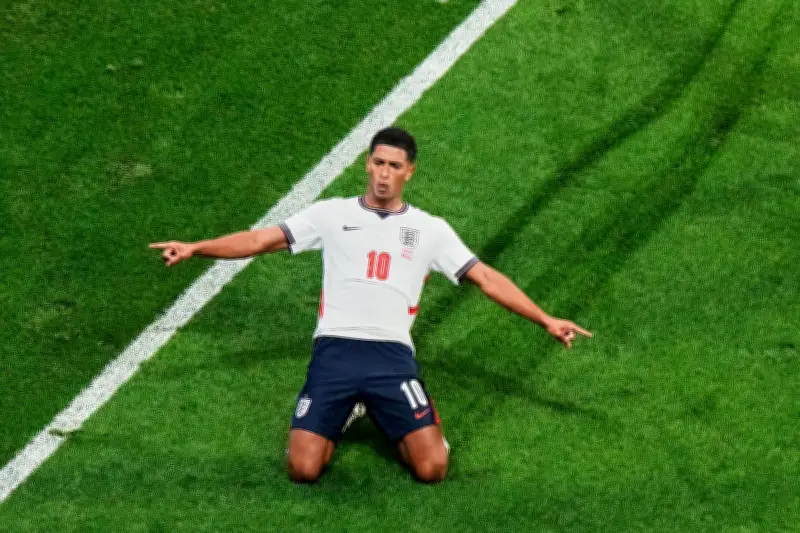 Inglaterra vence México por 3 a 2 no Estádio Azteca 40 anos após polêmica