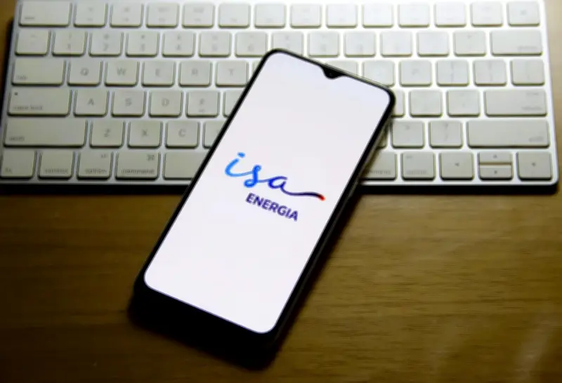 ISA Energia lidera perdas do Ibovespa com anúncio de follow-on de R$ 650 mi