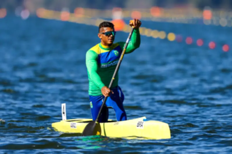 Isaquias Queiroz brinca com rivalidade Brasil-Noruega nas oitavas