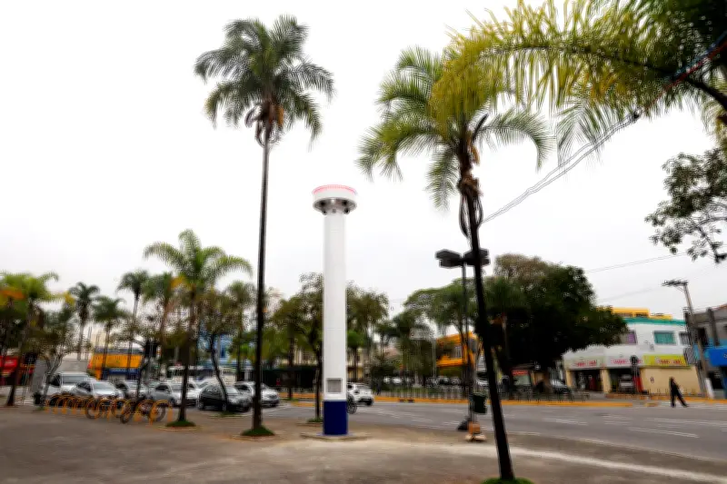 Jacareí inicia operação de novo sistema de monitoramento com 71 totens