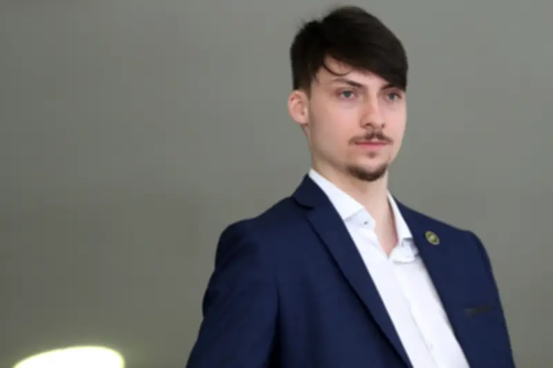 Jair Renan Bolsonaro anuncia pré-candidatura a deputado federal por SC