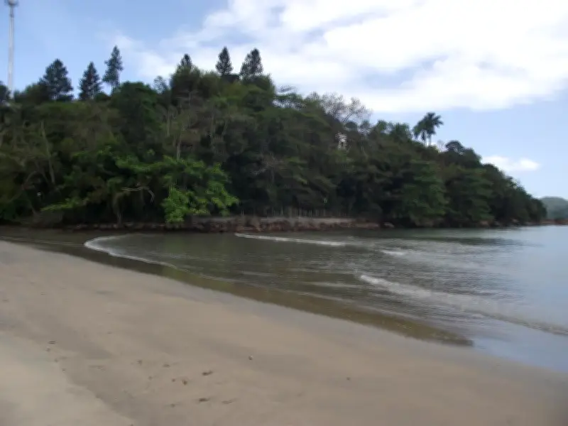 Litoral de SP tem 17 praias impróprias para banho neste fim de semana