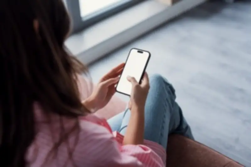 Mais de 1 em 5 adultos decide saúde por redes sociais, diz estudo