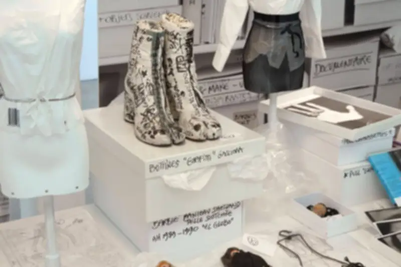 Martin Margiela leiloa arquivo pessoal com mais de 200 lotes