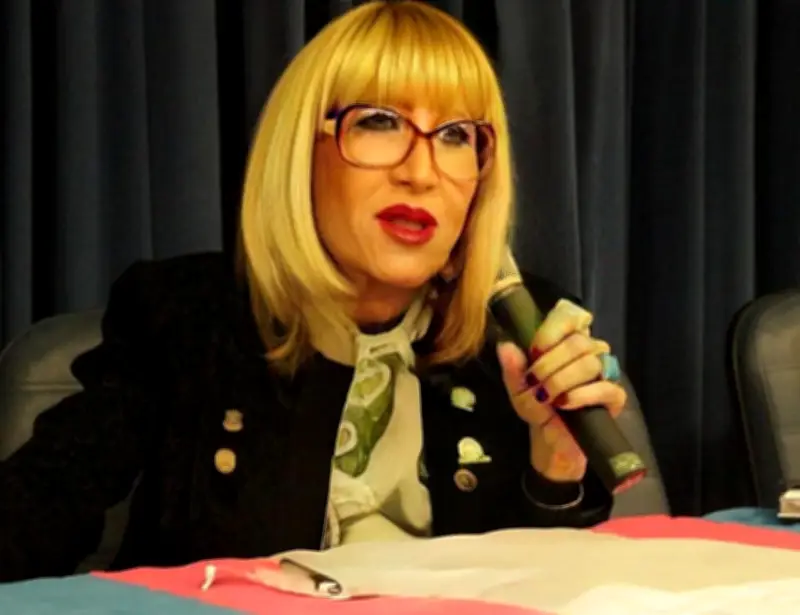 Morre Marcelly Malta, referência trans no RS, aos 75 anos