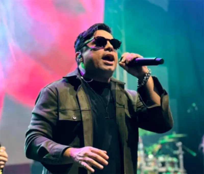 Morre Neto Araújo, vocalista da banda Collo de Menina, aos 42 anos