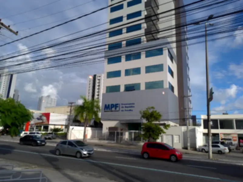 MPF aciona Caixa e seguradora por prédio abandonado em JP