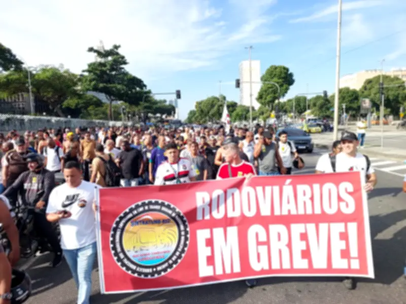 Nova rodada de negociação entre rodoviários e empresas no TRT