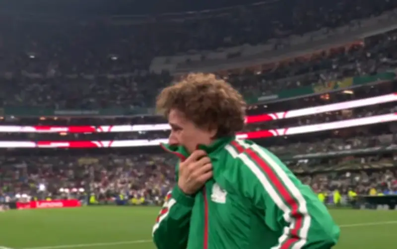 Ochoa se emociona em sua última Copa após eliminação do México para a Inglaterra