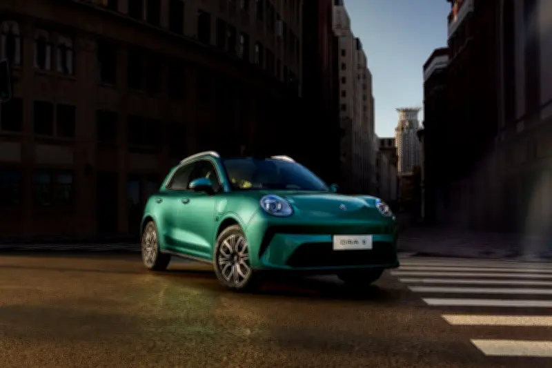 Omoda 5 híbrido: SUV chinês de 224 km/l enfrenta Corolla Cross