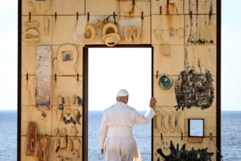 Papa Leão XIV pede proteção a migrantes em visita a Lampedusa