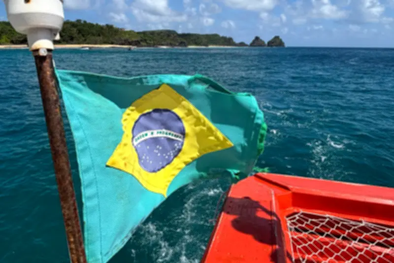 Parque Nacional de Noronha fecha mais cedo no domingo por jogo do Brasil