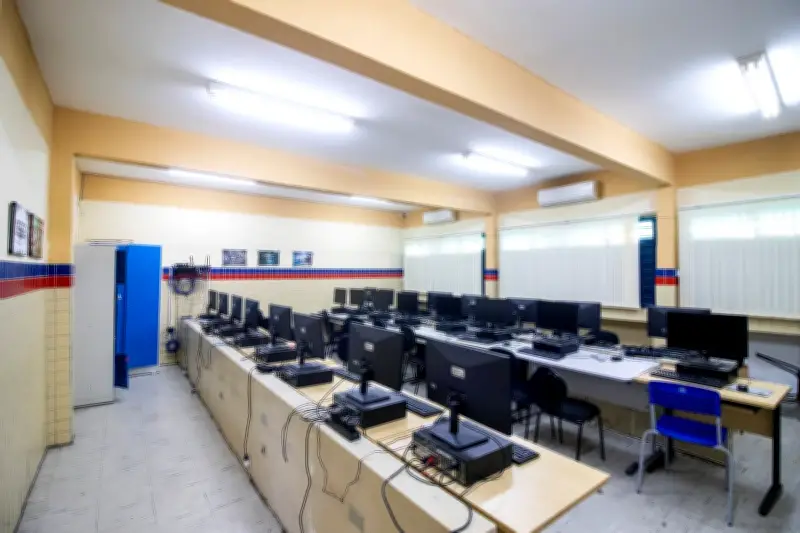 PE abre 8.979 vagas em 11 cursos técnicos EaD gratuitos
