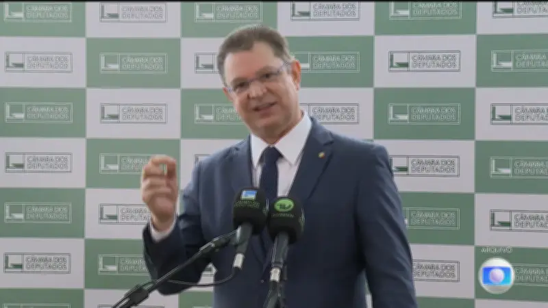 PF investiga desvio de emendas em nova operação contra Sóstenes