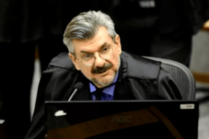 PF investiga disparo de mensagem a ministros do STJ sobre caso Buzzi