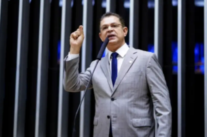 PF não encontra saque que comprove venda de imóvel de Sóstenes