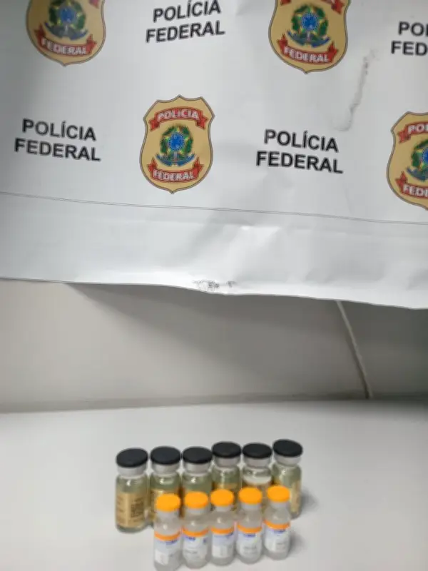 PF prende mulher com medicamentos ilegais no Aeroporto do Rio