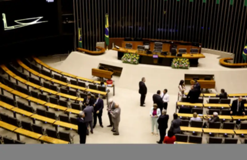 PL da misoginia: divergências sobre liberdade religiosa e definição