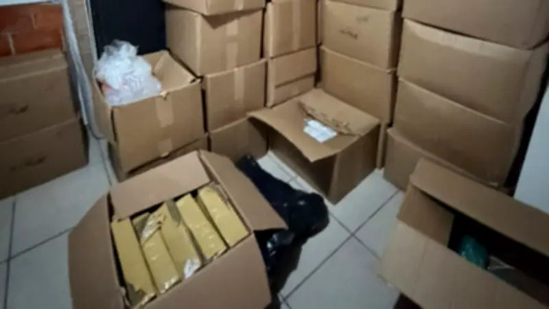 PM descobre laboratório de drogas e prende sete em Sorocaba