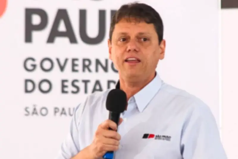 PSOL-Rede aciona MP contra Tarcísio por uso da máquina pública para promover Sabesp