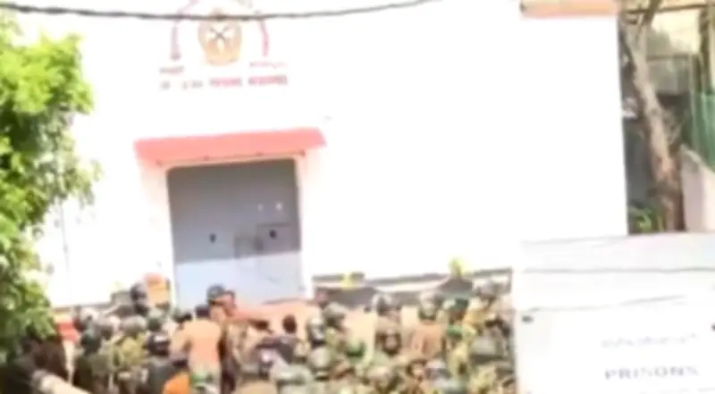 Rebelião em presídio no Sri Lanka deixa 19 mortos e 50 feridos