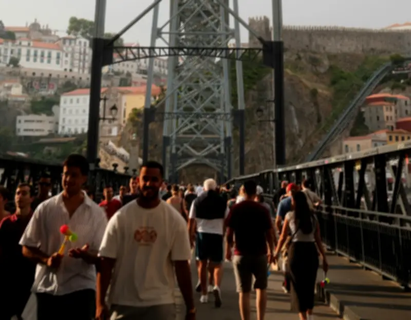 Recorde de brasileiros no exterior apesar de onda anti-imigração