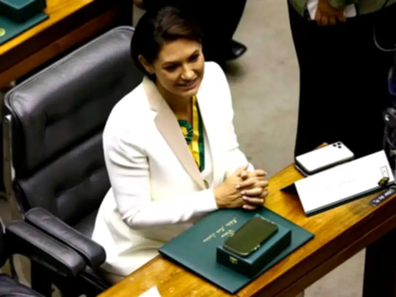 Republicanos abre as portas para Michelle Bolsonaro após saída do PL Mulher