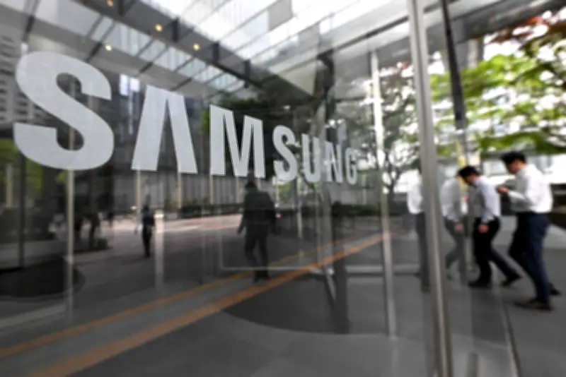 Samsung: lucro 20x maior, mas ações caem 6,8% após decepção