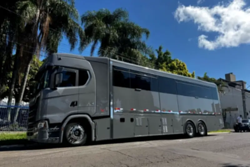 Scania S770: o caminhão mais potente do Brasil vira motorhome de luxo