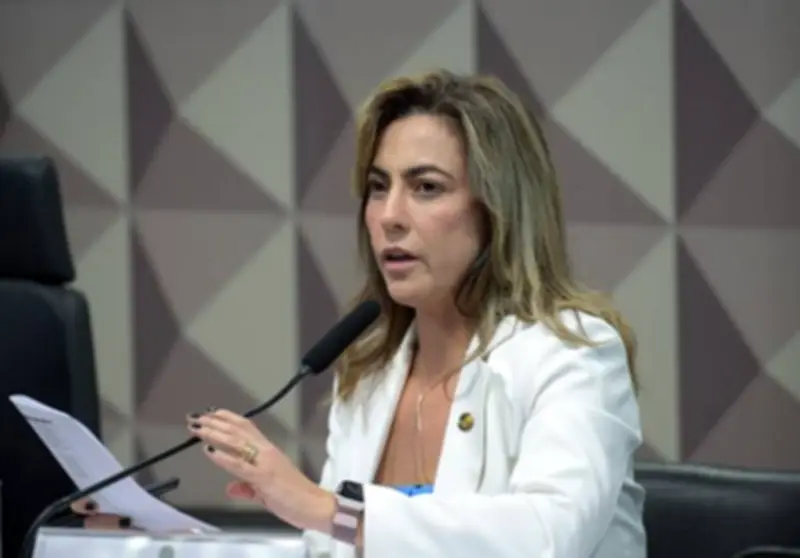 Soraya Thronicke aciona PGR contra Paulo Figueiredo por ataques a mulheres