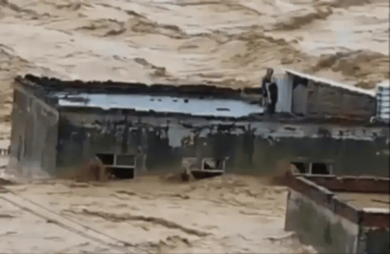 Tempestades na China matam 10 pessoas e forçam evacuação de 48 mil