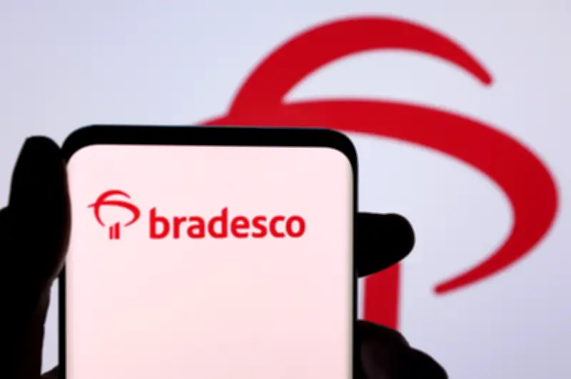 TJPE condena Bradesco a indenizar cliente de 68 anos vítima de golpe virtual