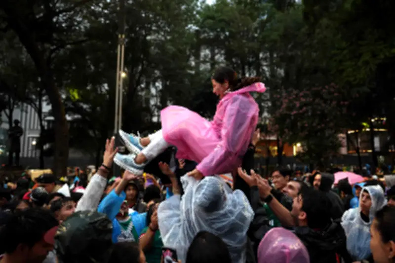 Tragédia no México: 'Vamos nadar!' e a morte de 3 torcedores