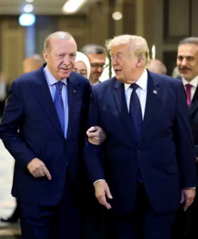 Trump exalta 'química' com Erdogan e sinaliza venda de F-35 à Turquia