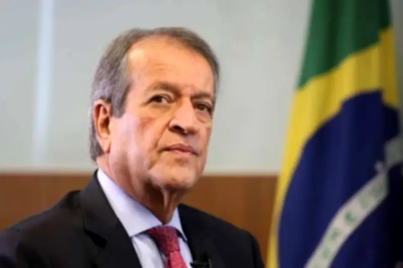 Valdemar Costa Neto critica Michelle e Flávio Bolsonaro por caso Master
