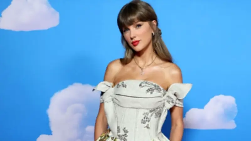 Vestido de noiva de Taylor Swift: Dior e Jonathan Anderson revelados