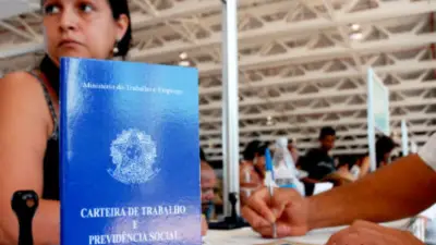Alto Tietê cria 179 vagas formais em maio, queda de 45,4% ante 2025