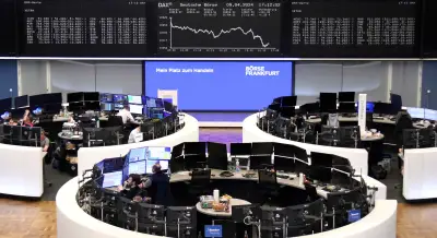 Bolsas europeias fecham em queda com cautela e dados de inflação