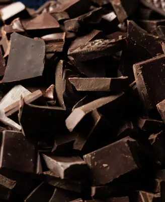 Chocolate faz mal? Nutricionista explica mitos e verdades