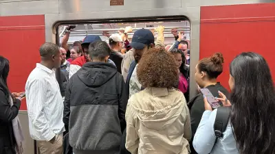 CPTM: 11ª falha em 20 dias na Linha 11-Coral lota trens e causa desmaios