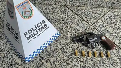 Dois presos por porte ilegal de arma em Barra do Piraí
