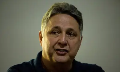 Garotinho muda postura sobre Vorcaro após procura de aliado de Flávio