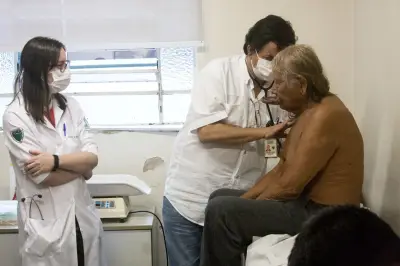 Hospital São Paulo: referência em saúde indígena com Cacique Raoni