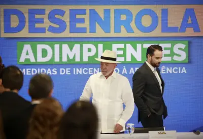 Lula acelera gastos e agrava crise fiscal, diz editorial do Globo