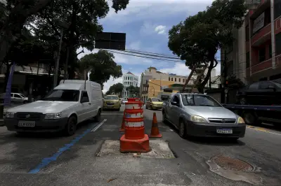 Rio investe R$ 3,4 milhões para nivelar tampões de bueiros e acabar com solavancos