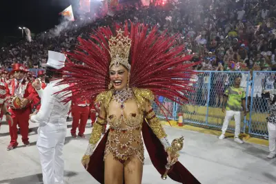 Viradouro anuncia substituta de Juliana Paes como rainha de bateria