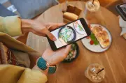 Abrasel firma parceria para fortalecer presença digital de bares e restaurantes
