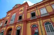 Biblioteca do Amazonas promove troca de livros e gibis em Manaus