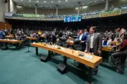 CLDF aprova LDO 2027 e internação involuntária em maratona de votações